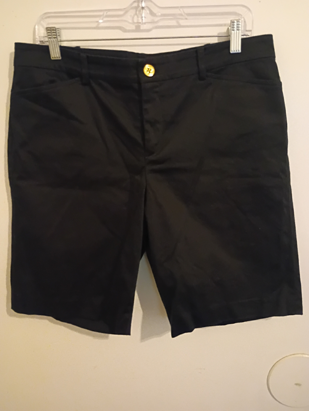 Ralph Lauren Women's Black Bermuda Shorts with Gold Button‎ Sz 10
